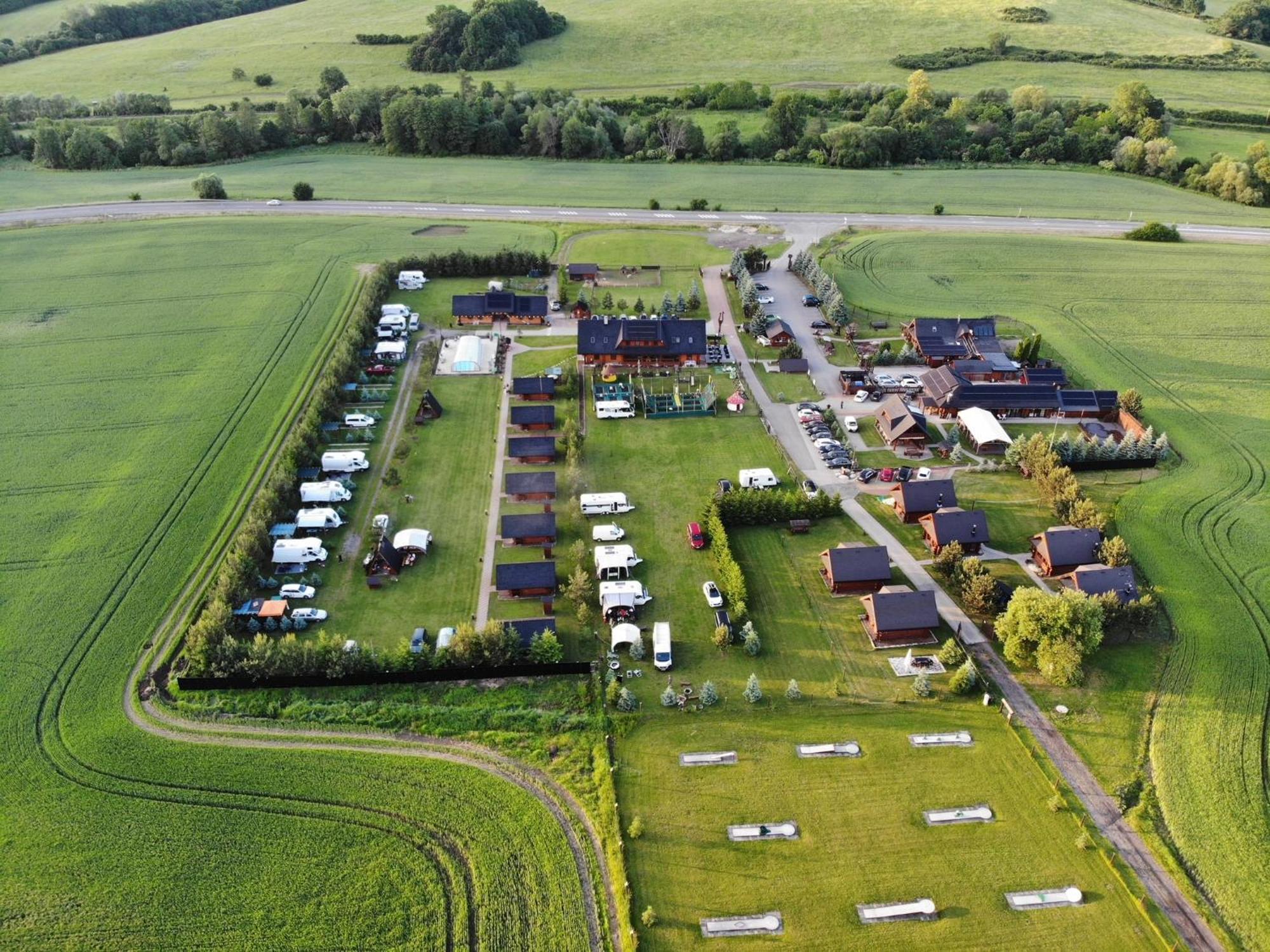 Camp Pacho Prievidza Exterior foto